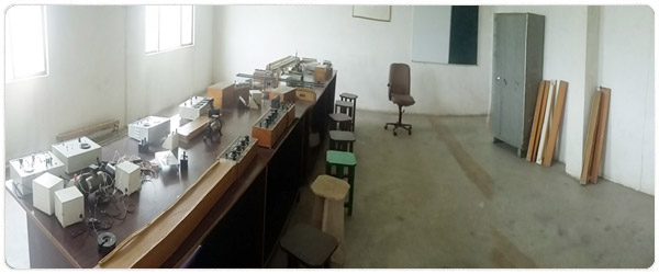 Labs at Manav Institute